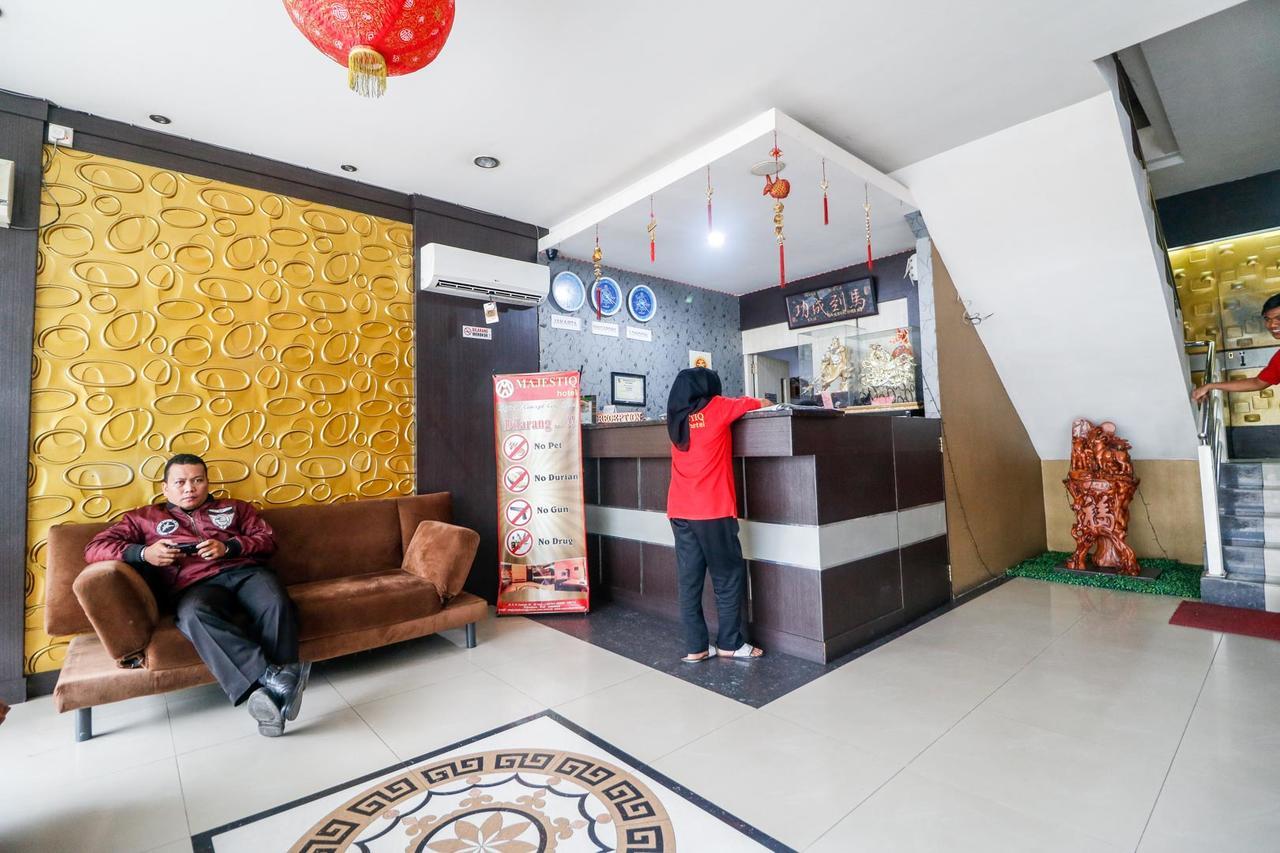 Reddoorz Plus Near Pasar Wisata Pekanbaru Eksteriør billede