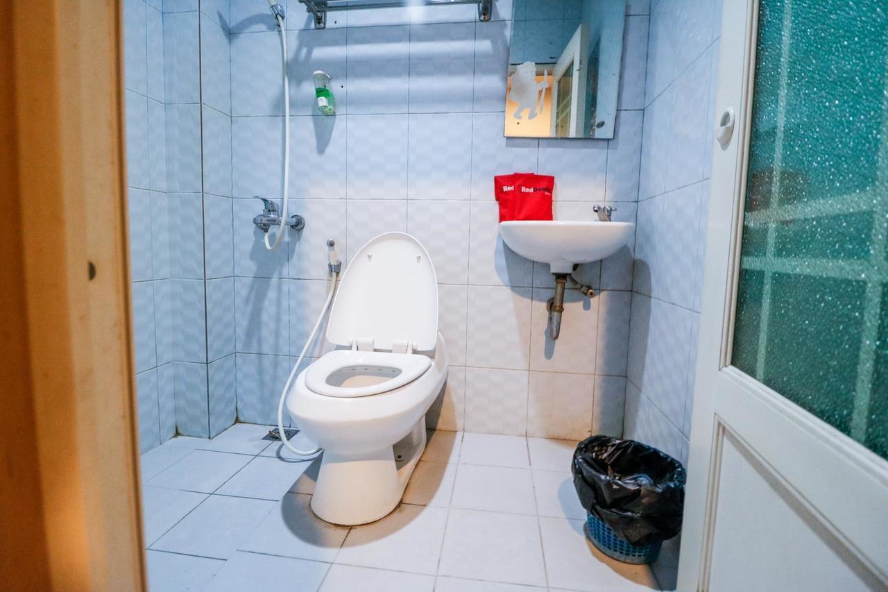 Reddoorz Plus Near Pasar Wisata Pekanbaru Eksteriør billede