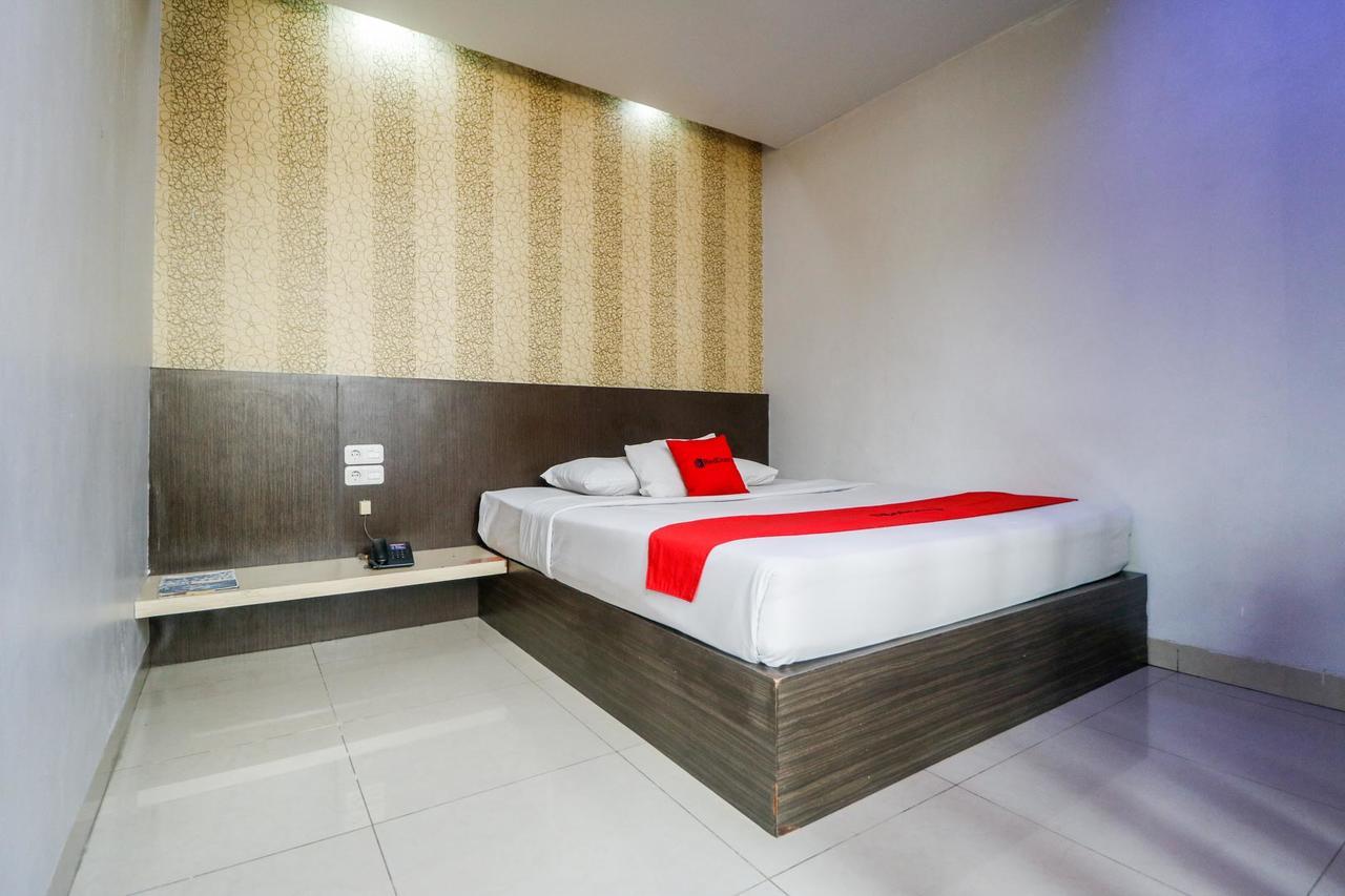 Reddoorz Plus Near Pasar Wisata Pekanbaru Eksteriør billede
