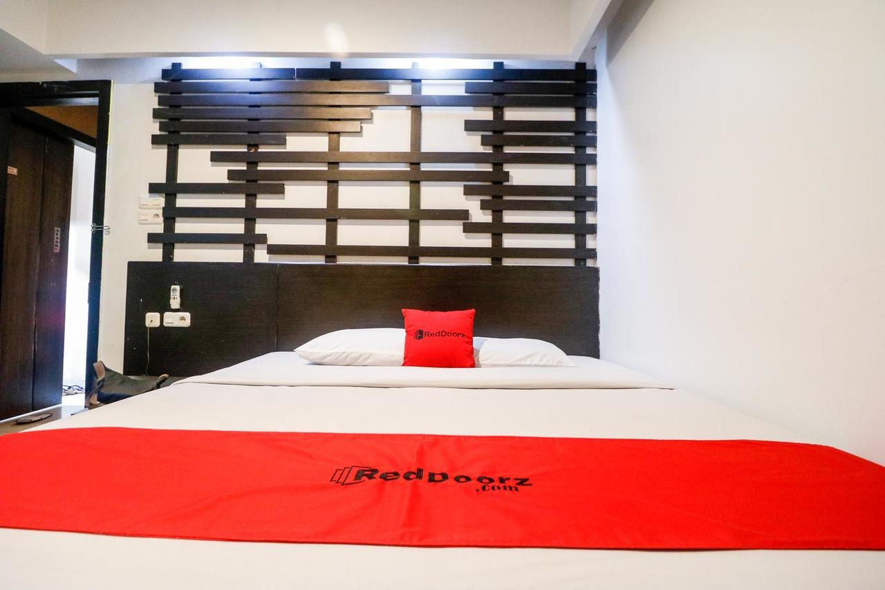 Reddoorz Plus Near Pasar Wisata Pekanbaru Eksteriør billede