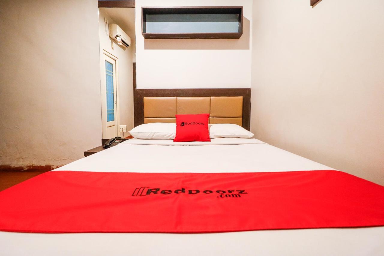 Reddoorz Plus Near Pasar Wisata Pekanbaru Eksteriør billede