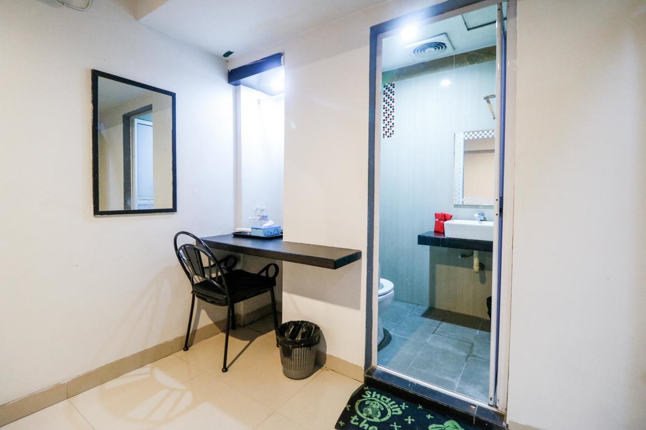 Reddoorz Plus Near Pasar Wisata Pekanbaru Eksteriør billede
